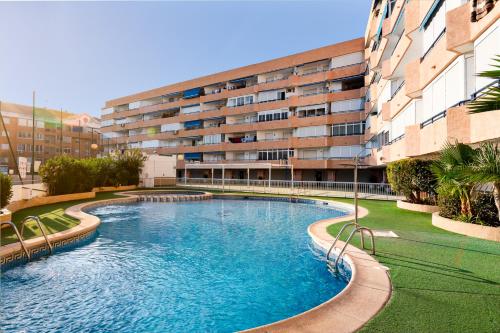 Sunny Apartment with Pool, 200m from the Sea