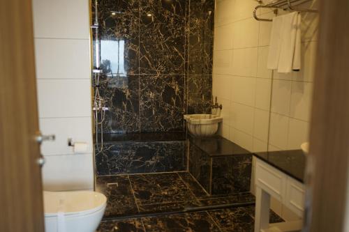 Ένα μπάνιο στο Ween Otel