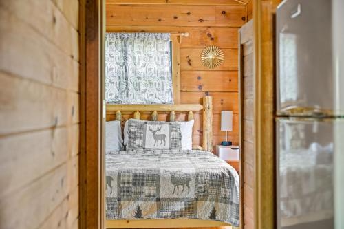 Lands End, Mountain View, Hot Tub, King Bed, WiFi, Fire Place photo 9