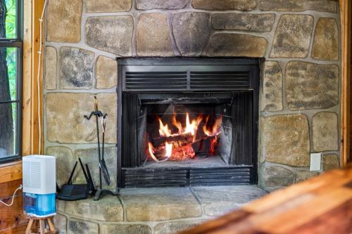 Lands End, Mountain View, Hot Tub, King Bed, WiFi, Fire Place photo 13