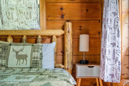 Lands End, Mountain View, Hot Tub, King Bed, WiFi, Fire Place photo 11