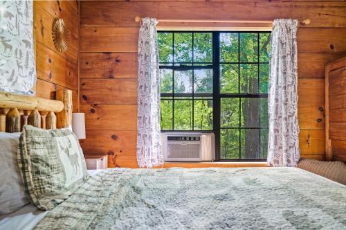 Lands End, Mountain View, Hot Tub, King Bed, WiFi, Fire Place photo 21