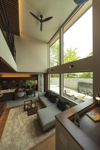 Ruang duduk di villa-rizo 山田