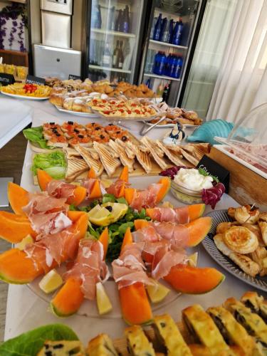 Місця харчування у цей готель або поблизу