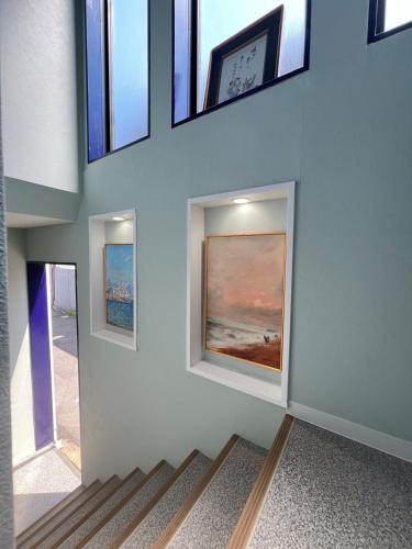 Newly opened, 3 min walk to Hanazonocho subway station, large flat! 3 min drive to Namba!