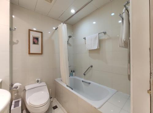 Koupelna v ubytování Ladoll Service Apartments