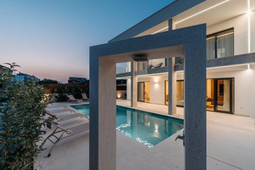 NEW 2025 Villa Nikante