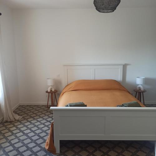 Postel nebo postele na pokoji v ubytování Le gîte des lavandiéres