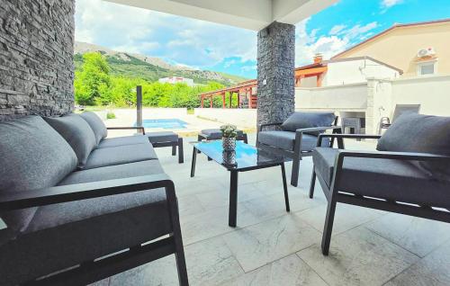 Awesome Home In Baska