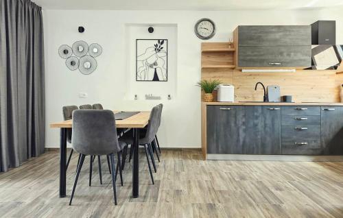 Awesome Home In Baska