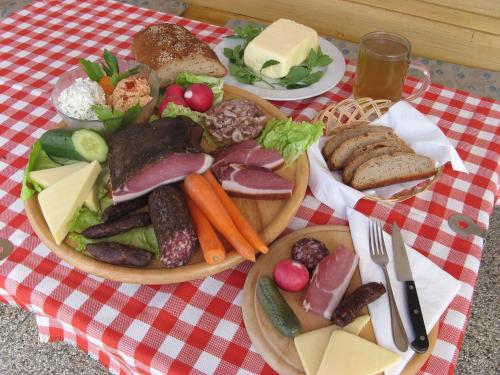 ファームステイの敷地内または近くでの食事または食べ物