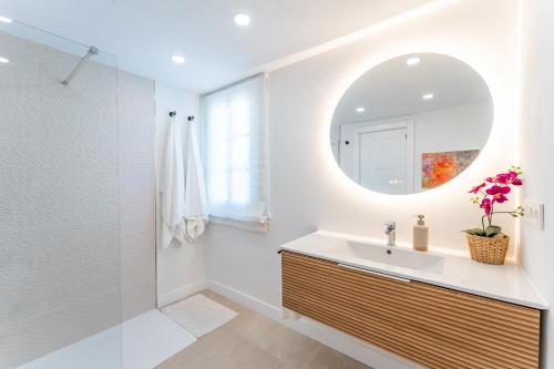 VB Torrequebrada Townhome 3BR near the sea
