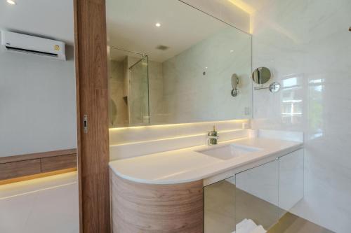 Bagno di 1412 Wyndham Gardens Elegant Pool Condo