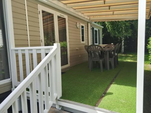 Photo de la galerie de l'établissement Mobil-home, à Veuzain-sur-Loire