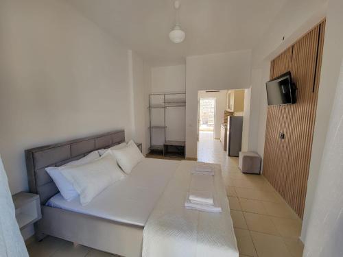 Fotografie z fotogalerie ubytování Grey SeaView Villa v destinaci Sarandë