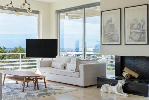 3 Bedroom Apartment Suite in Glyfada