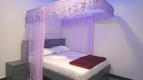 Gallery image of Savyon Suites Motel and Sports Bar in Kampala