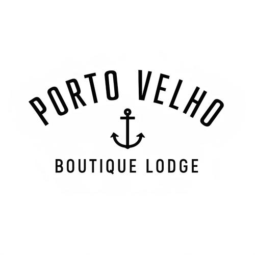a logo for a bottle rental boutique lodge at Porto Velho Boutique Lodge in Madalena