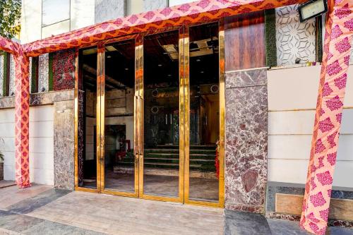 Η πρόσοψη ή η είσοδος του Hotel O Sector 5 Ghaziabad