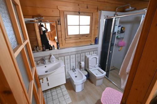 Un baño de The Emerald Courtyard