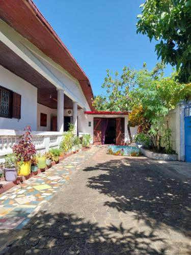 Gallery image of Maison d'hôtes Villa Mont du Pèlerin à Toamasina Madagascar in Toamasina