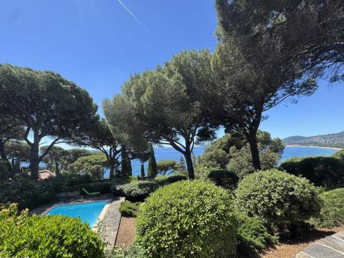 Villa avec piscine privée, proche plage - FR-1-100-345