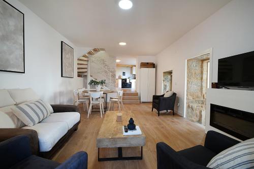 Fotografie z fotogalerie ubytování GALIHOST - Preciosa casa con vistas al mar en Raxó v destinaci Raxo