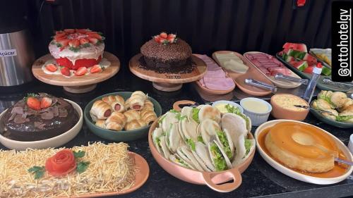 Makanan di atau berdekatan hotel