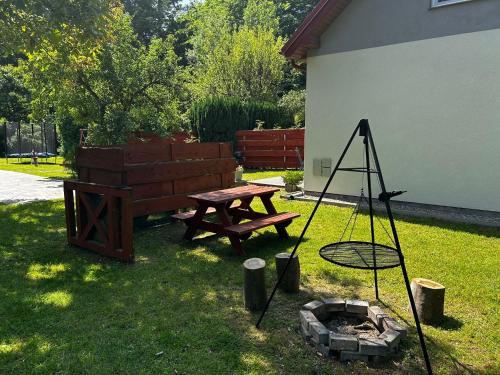 Κήπος έξω από το Apartament Zacisze
