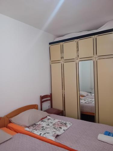 Foto dalla galleria di Sara apartments a Budua