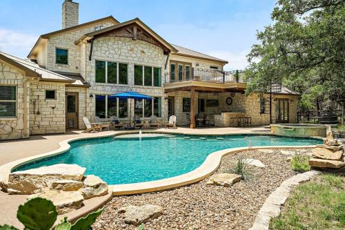 Πισίνα στο ή κοντά στο Big Red Chicken Estate