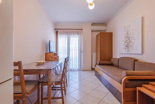 Posezení v ubytování Kallikratia Suites 3