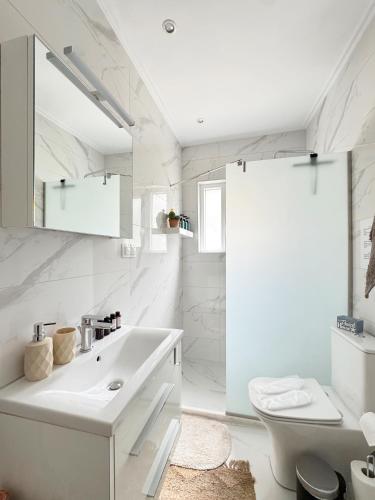 Stylish Seaside Apartment-Just 50m from the Beach
