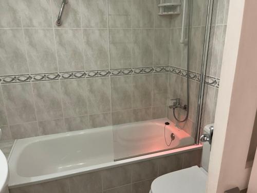 Lovely 2 bed Apartment 17A3 Victoria Court 1,Los Cristianos, Tenerife