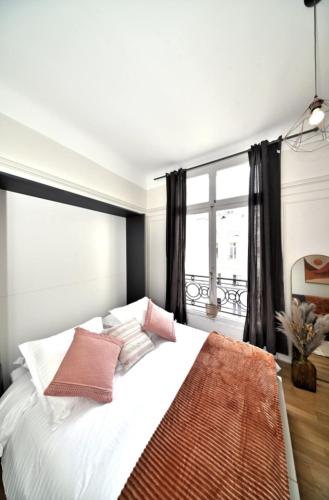 Stylish Studio - Champs-Élysées - Perfect Paris Stay