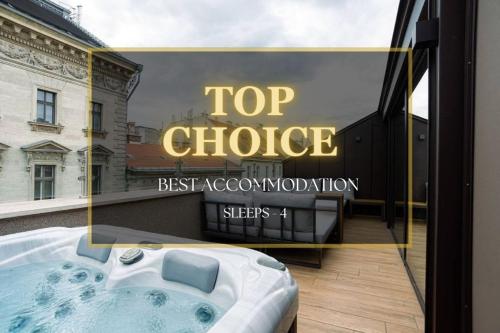 Designer City Oasis 5 star Location Hot Tub View