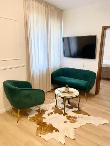 Gallery image of Apartments Golden Beach in Split
