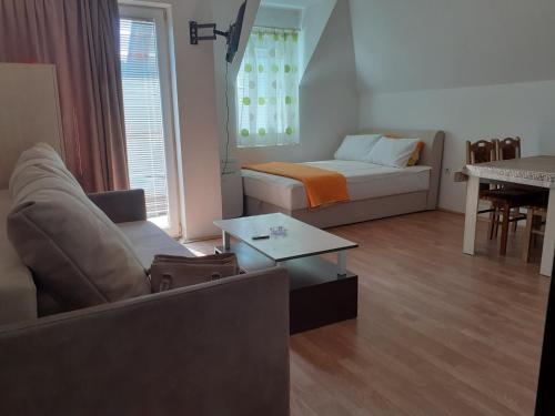 Un lugar para sentarse en Apartman Ruza