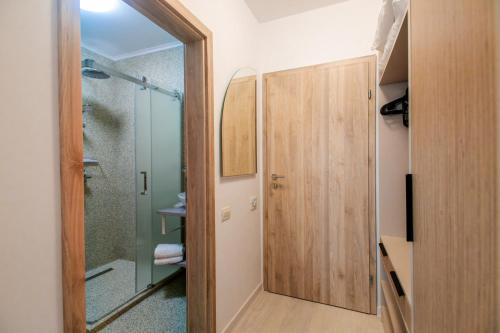 Koupelna v ubytování Hotel-Apartments Roxy&Maryo