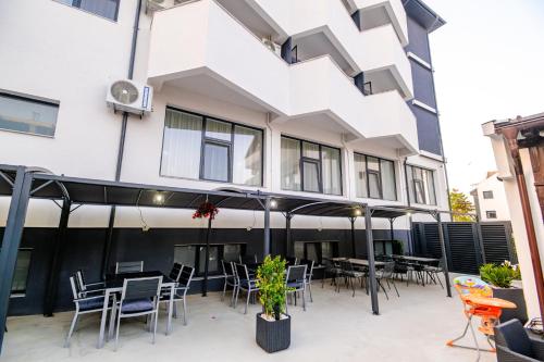 Balkón nebo terasa v ubytování Hotel-Apartments Roxy&Maryo