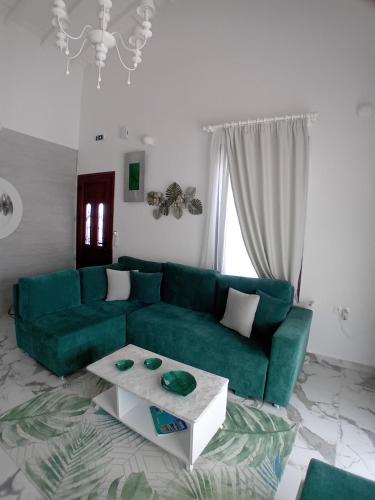 Гостиная зона в AGORA LUXURY LOFT