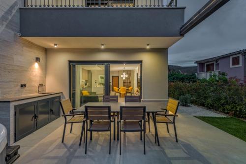 Villa Trixie - Green Garden Villas