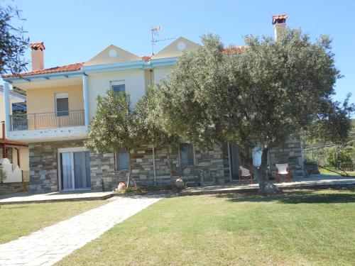 Κήπος έξω από το Villa Twins