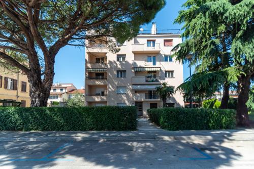 City Pearl Apartment Rea