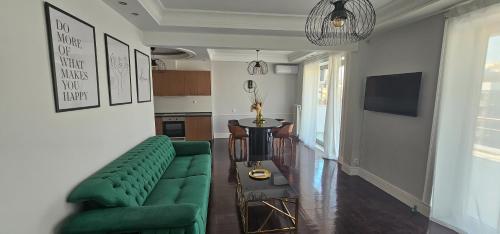 Black and white suites 6