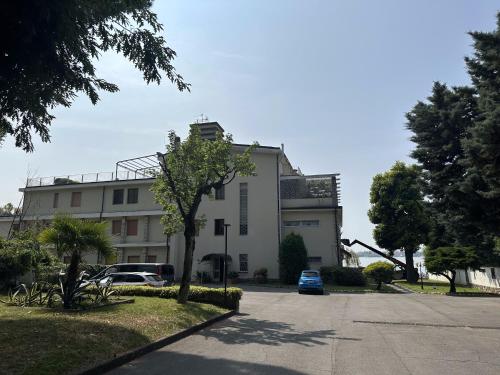 アパートメントが所在する建物