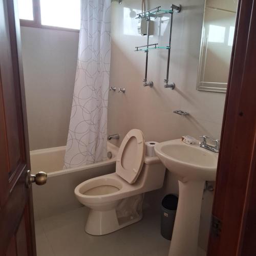 Et badeværelse på Departamento en Misicata