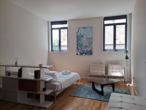 H2OPorto Miragaia - Riverfront apartments in Porto historic district