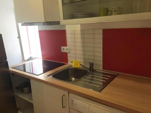 OldGold Apartment C