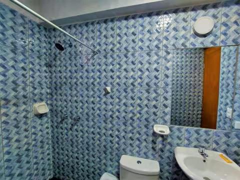 Ένα μπάνιο στο Kasanty House